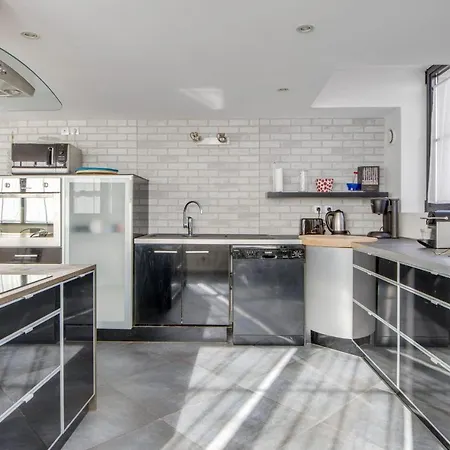 Beautiful And Bright Loft With Rooftop At The Heart Of Roubaix - Welkeys Apartment